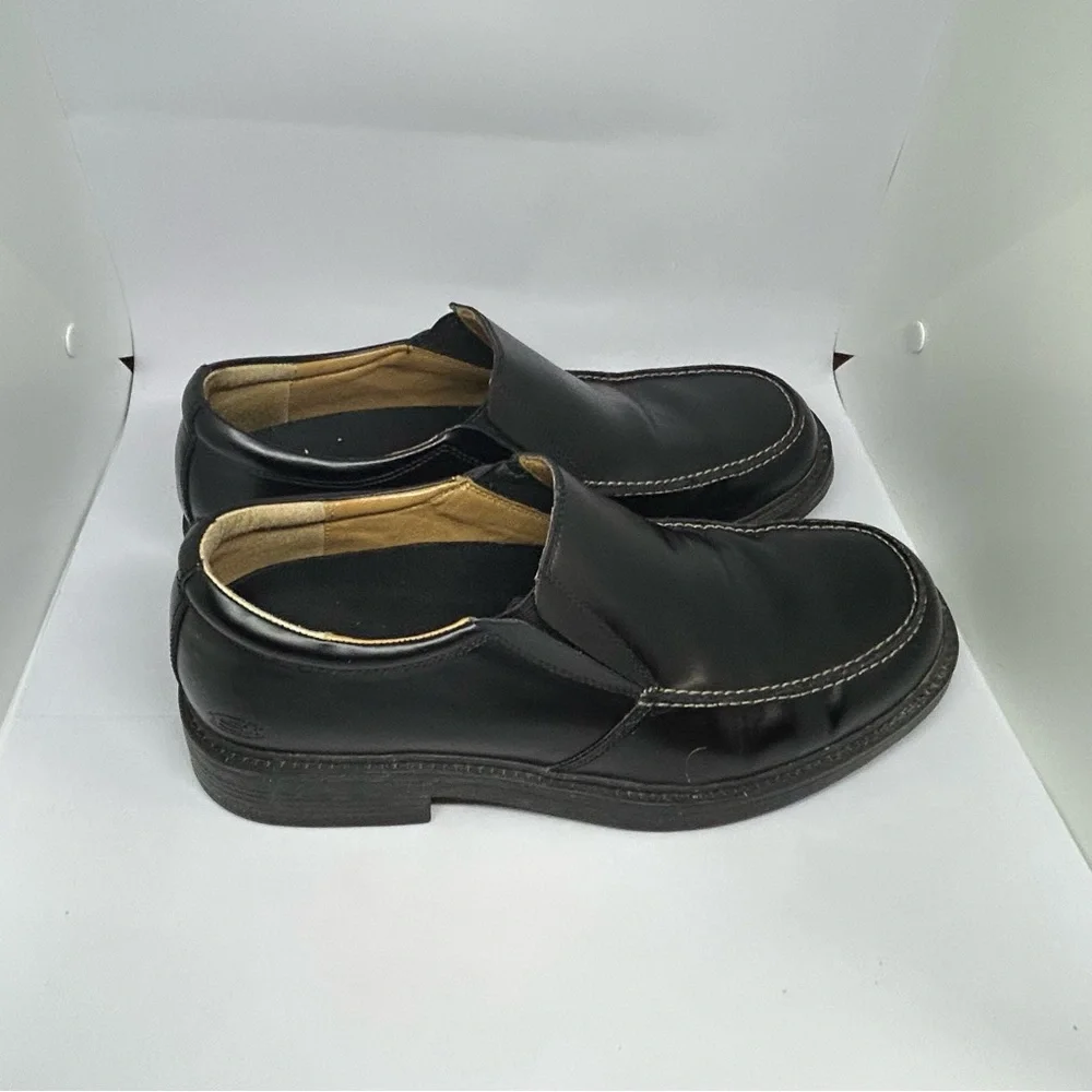 Skechers step into